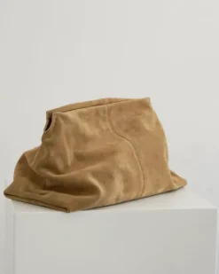 Flattered - Clay Clutch mokkanahkaa, sand