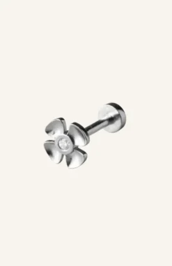 Pernille Corydon - Anemone Helix Piercing, hopea