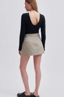 Second Female - Matima Open Back paita, musta