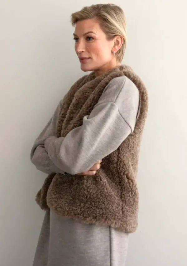 Gauhar Helsinki Tekoturkisliivi, taupe