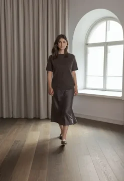 Original Story Tianna midi satiinihame, dark chocolate