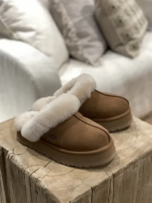 UGG - Disquette Slipper, chestnut