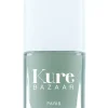 Kure Bazaar Viimeistele lookisi kauniilla kynsilakan sävyillä!