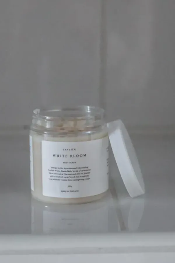 Lavliér White Bloom vartalonkuorintasuola 300ml