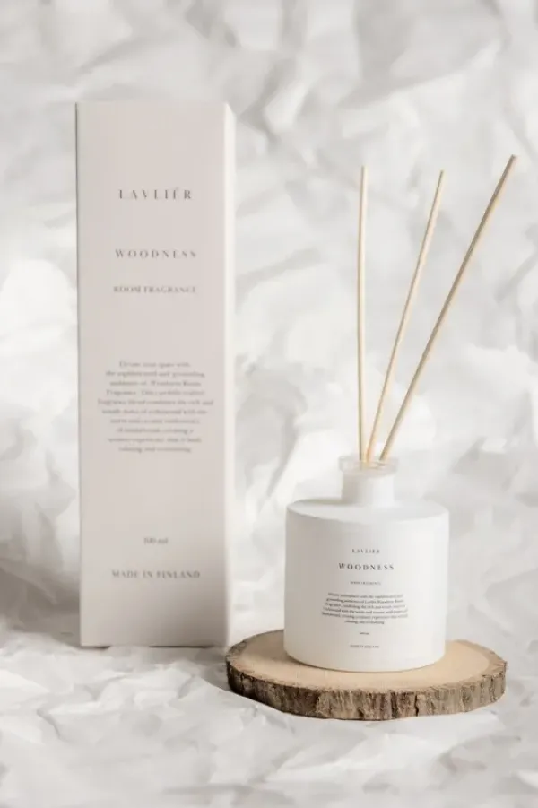 Lavliér Woodness huonetuoksu 100ml